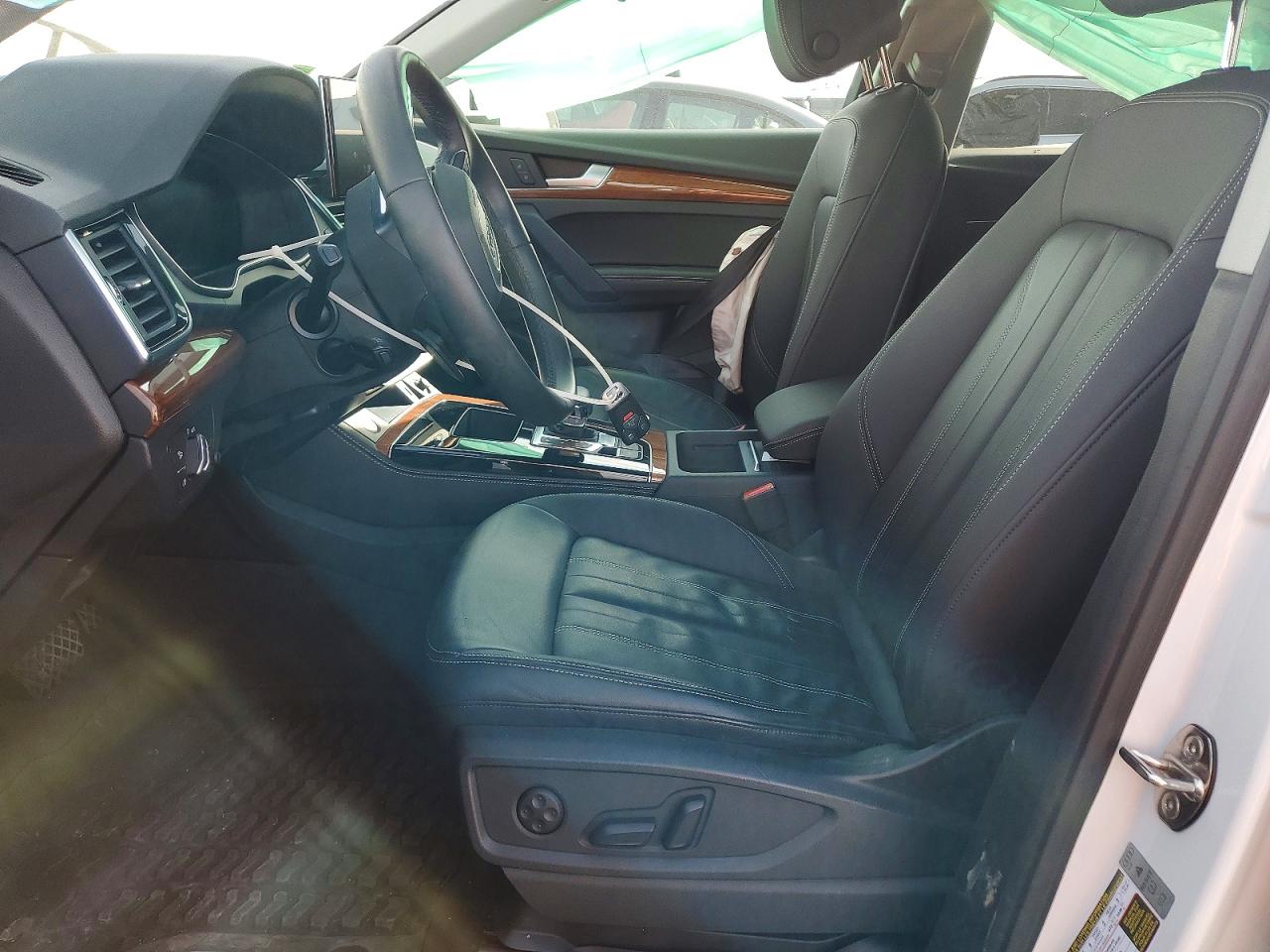 2021 AUDI Q5 quattro Premium Plus