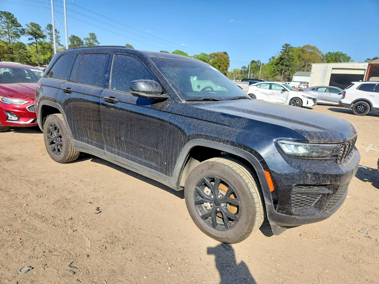 2025 JEEP GRAND CHEROKEE Laredo, Altitude