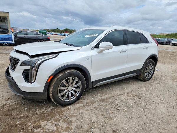 2022 CADILLAC XT4 Premium Luxury