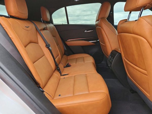 2022 CADILLAC XT4 Premium Luxury
