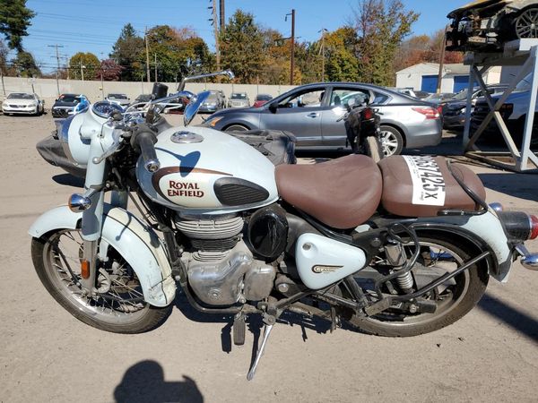2024 ROYAL ENFIELD MOTORS CLASSIC 35