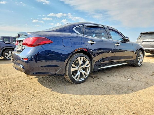 2016 INFINITI Q70L