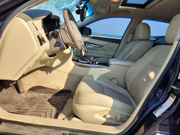 2016 INFINITI Q70L