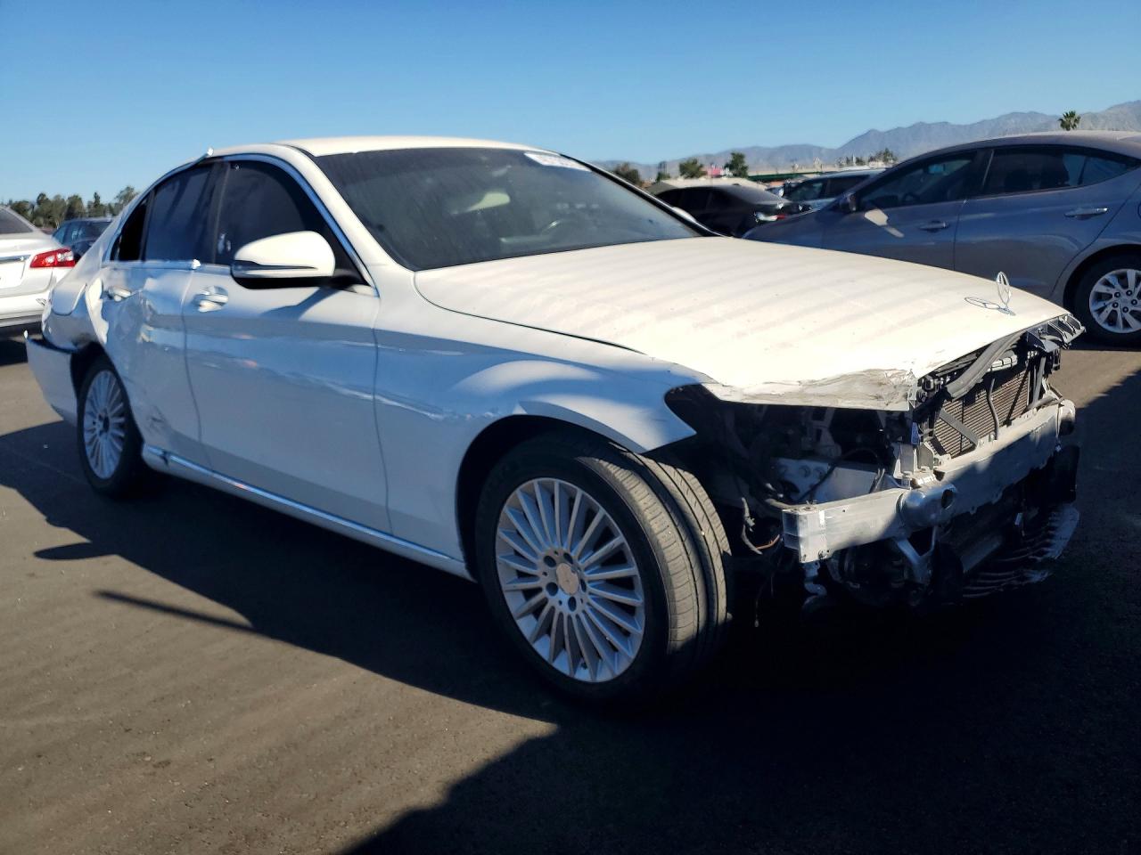 2016 MERCEDES-BENZ C C300