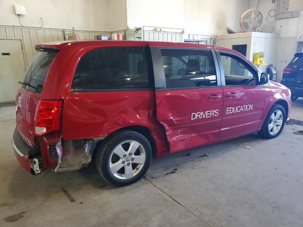 2013 DODGE GRAND CARAVAN SE