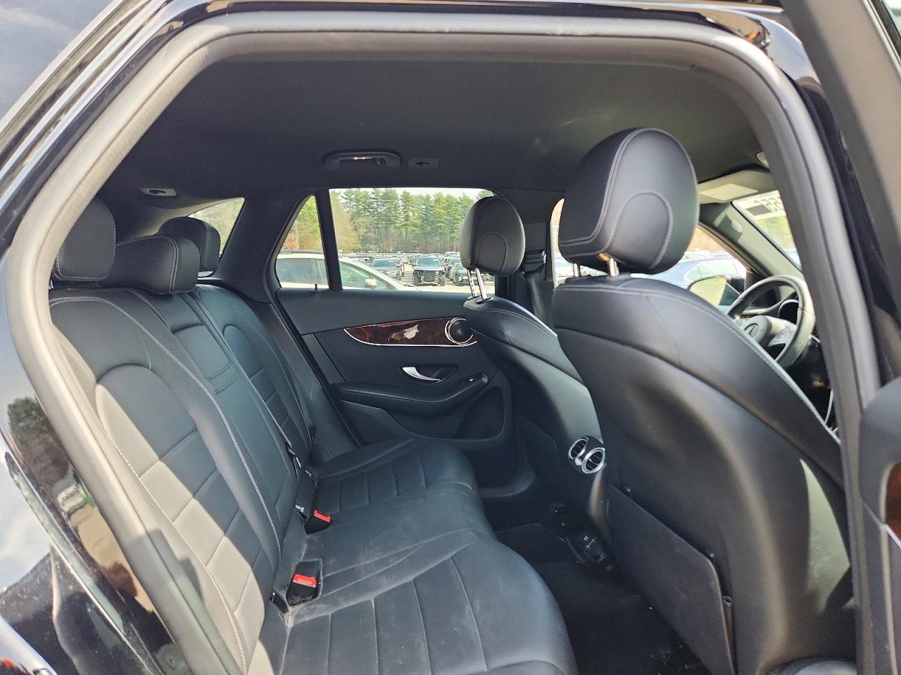 2019 MERCEDES-BENZ GLC