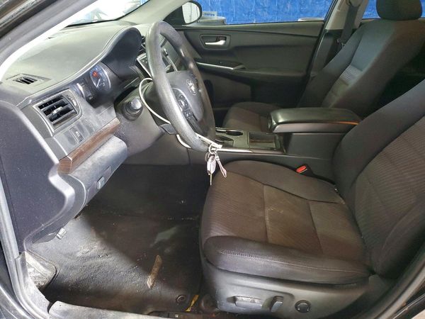 2016 TOYOTA CAMRY