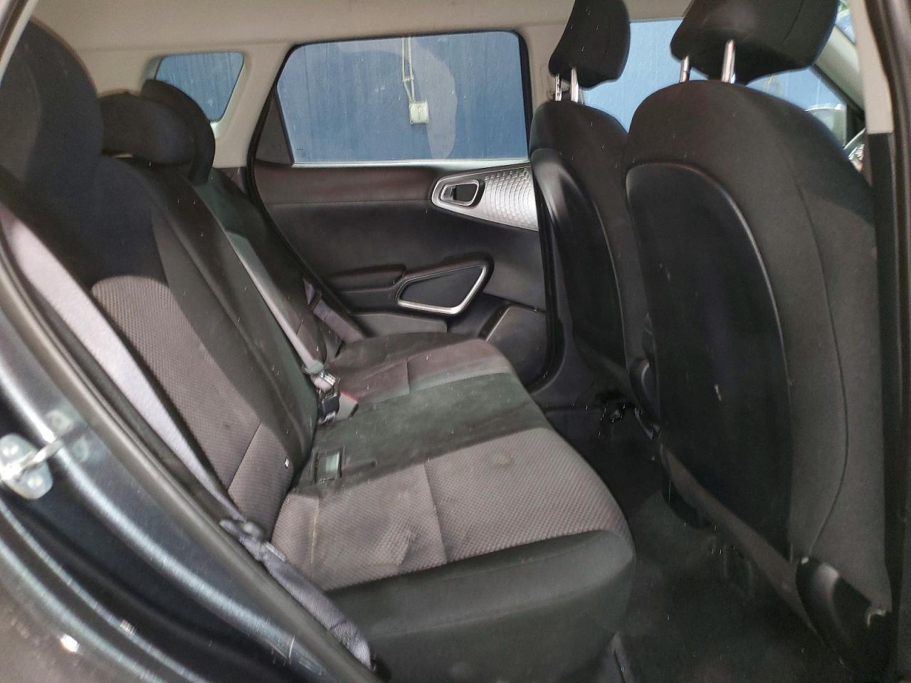 2025 KIA SOUL LX, S