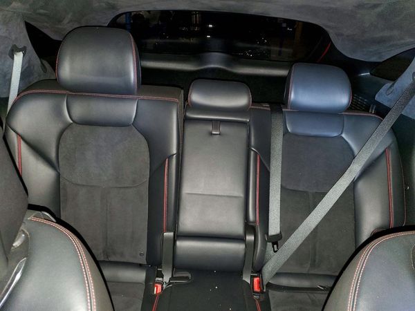 2022 GENESIS GV70