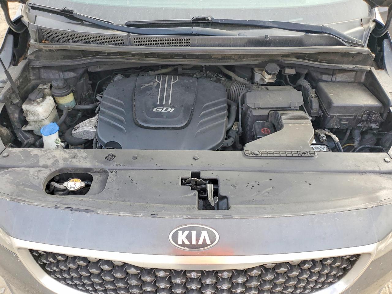 2016 KIA SEDONA LX - Middle-low
