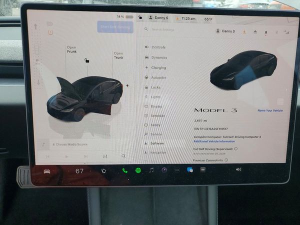 2025 TESLA MODEL 3