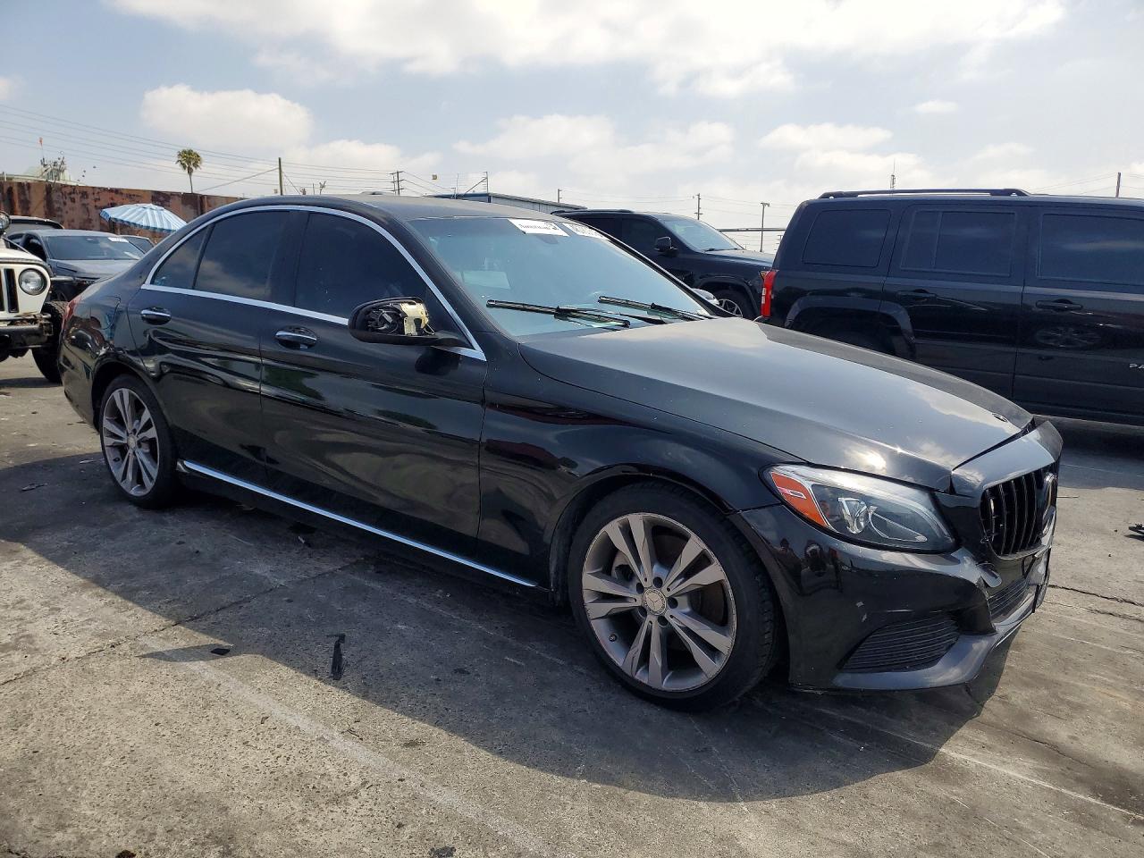 2015 MERCEDES-BENZ C Base