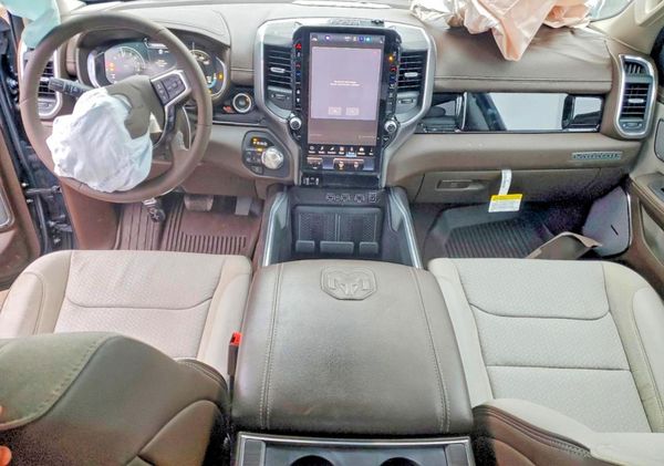 2026 RAM 1500 LARAMIE CREW CAB 4X4