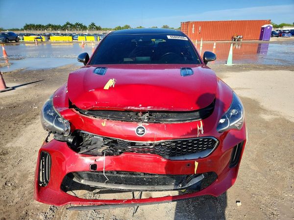 2018 KIA STINGER GT1