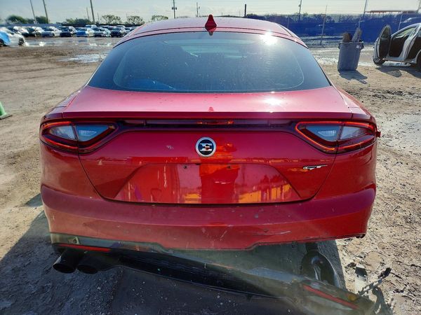 2018 KIA STINGER GT1
