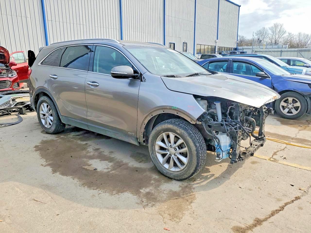 2018 KIA SORENTO L, LX