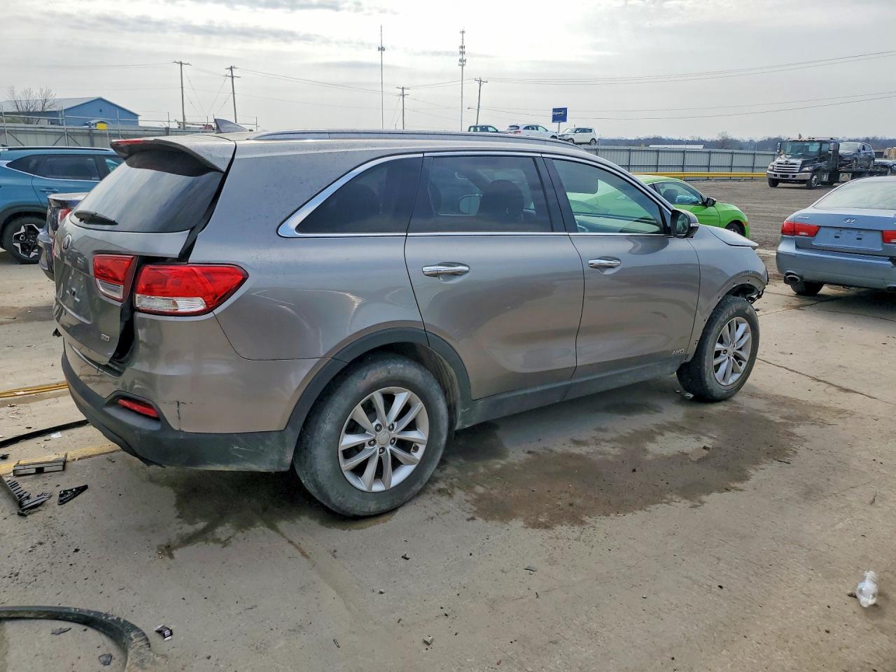2018 KIA SORENTO L, LX