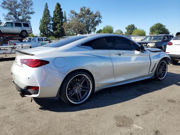 2017 INFINITI Q60