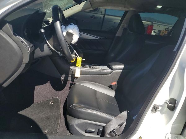 2021 INFINITI Q50 LUXE — DENT