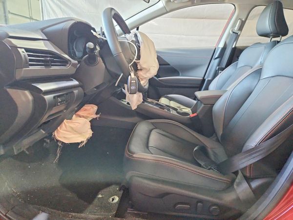 2025 SUBARU CROSSTREK Limited — DENT