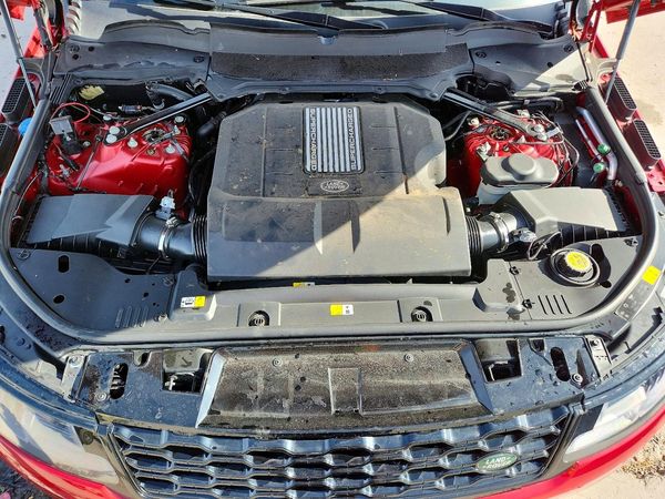 2019 LAND ROVER RANGEROVER Supercharged Dynamic — Engine bay