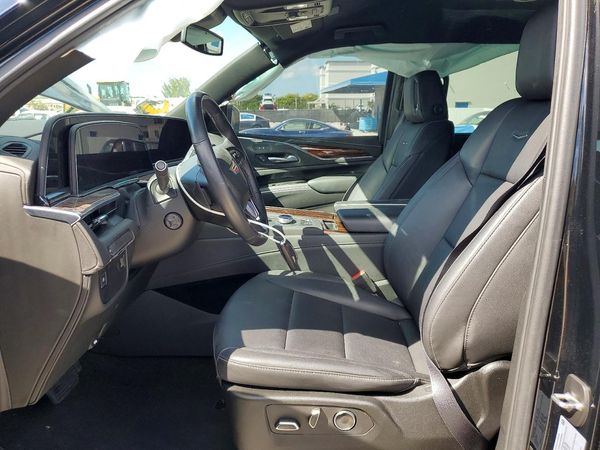 2024 CADILLAC ESCALADE Luxury