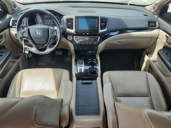 2016 HONDA PILOT Elite