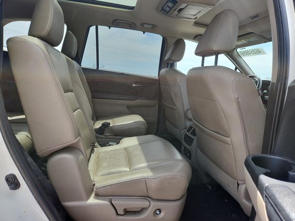 2016 HONDA PILOT Elite