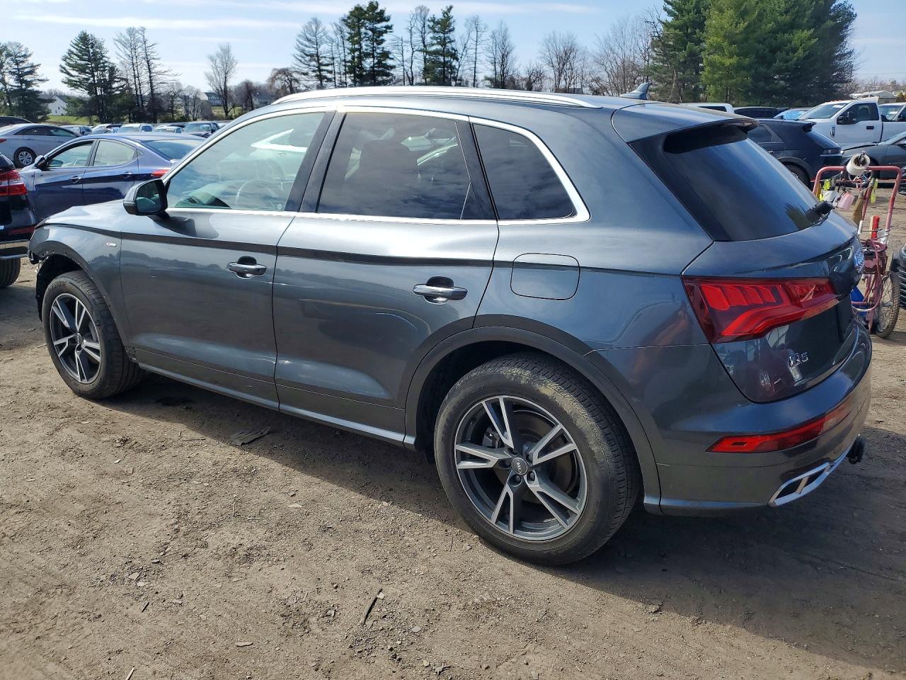 2020 AUDI Q5 E quattro Premium Plus