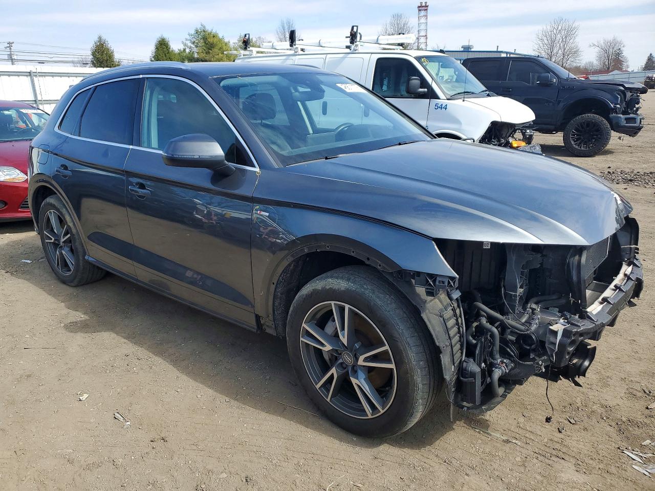 2020 AUDI Q5 E quattro Premium Plus