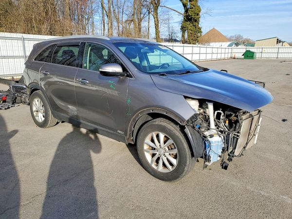 2016 KIA SORENTO