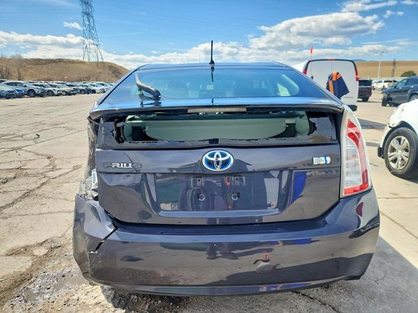 2013 TOYOTA PRIUS