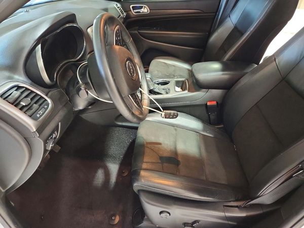 2018 JEEP GR CHER Laredo