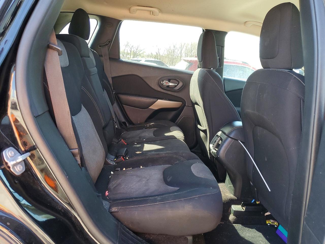 2018 JEEP CHEROKEE LATITUDE FWD