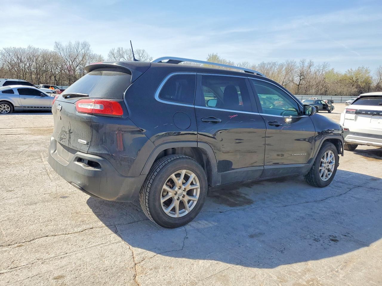 2018 JEEP CHEROKEE LATITUDE FWD