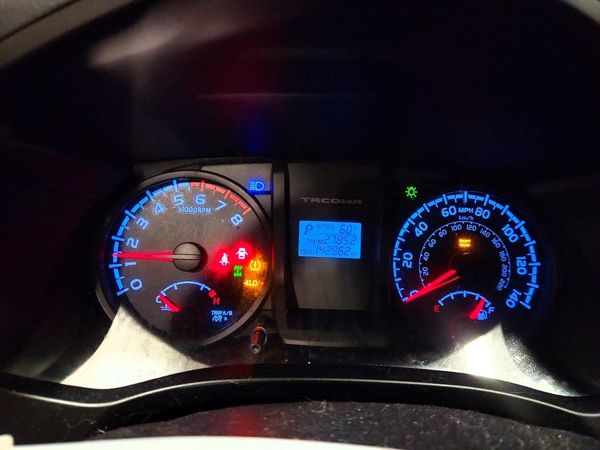 2016 TOYOTA TACOMA SR/SR5