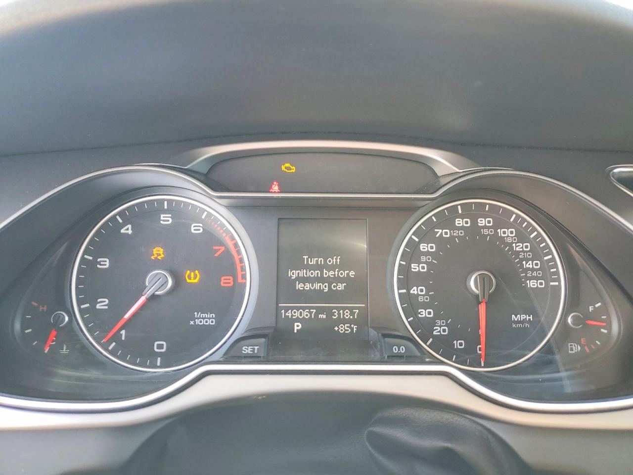 2014 AUDI A4 quattro Premium