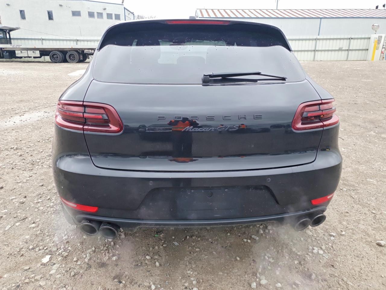 2017 PORSCHE MACAN