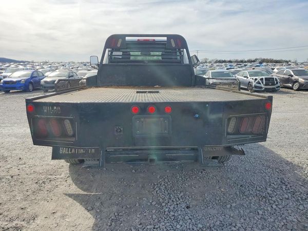 2016 RAM 5500 REG CAB CHASSIS