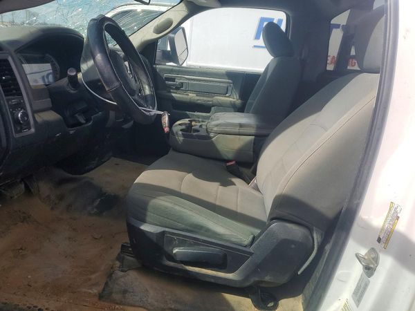 2016 RAM 5500 REG CAB CHASSIS