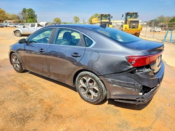 2019 KIA FORTE EX