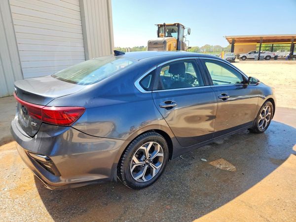 2019 KIA FORTE EX
