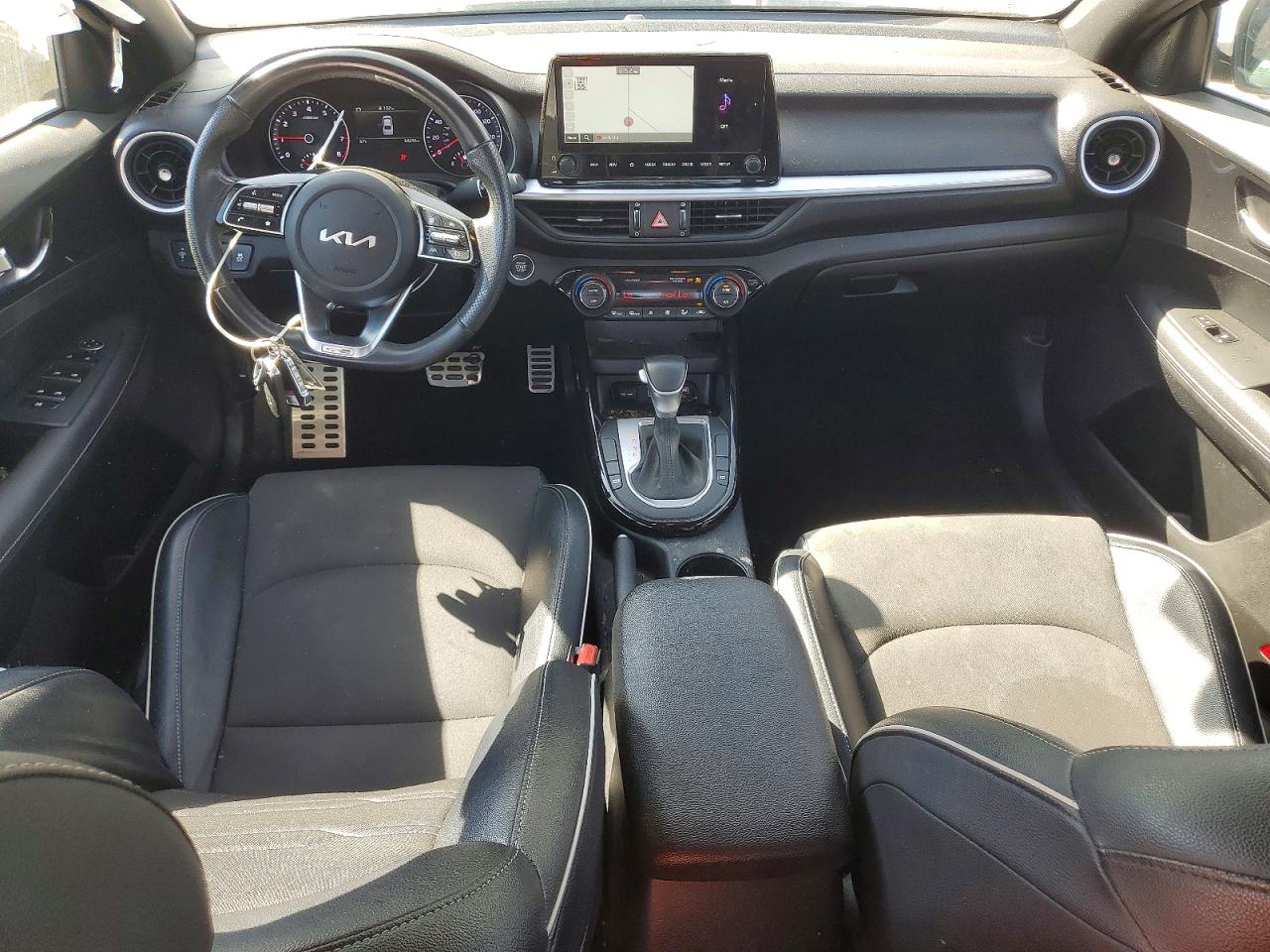 2023 KIA FORTE GT Line