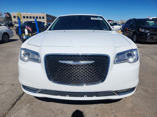 2016 CHRYSLER 300 Limited