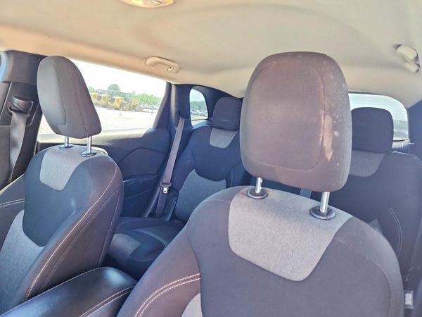 2018 JEEP CHEROKEE LATITUDE FWD