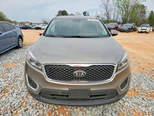 2017 KIA SORENTO L, LX