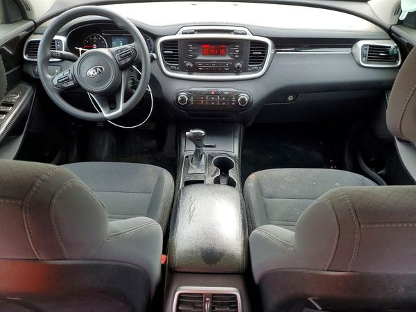 2017 KIA SORENTO L, LX