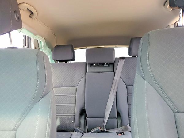 2017 KIA SORENTO L, LX