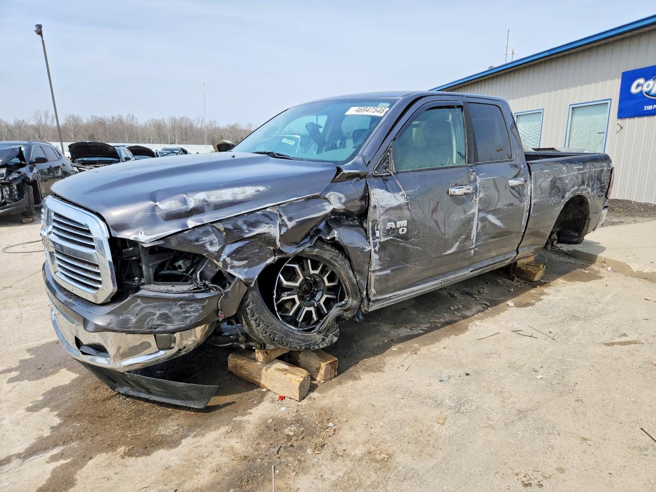 2016 RAM 1500 SLT — Front 3/4
