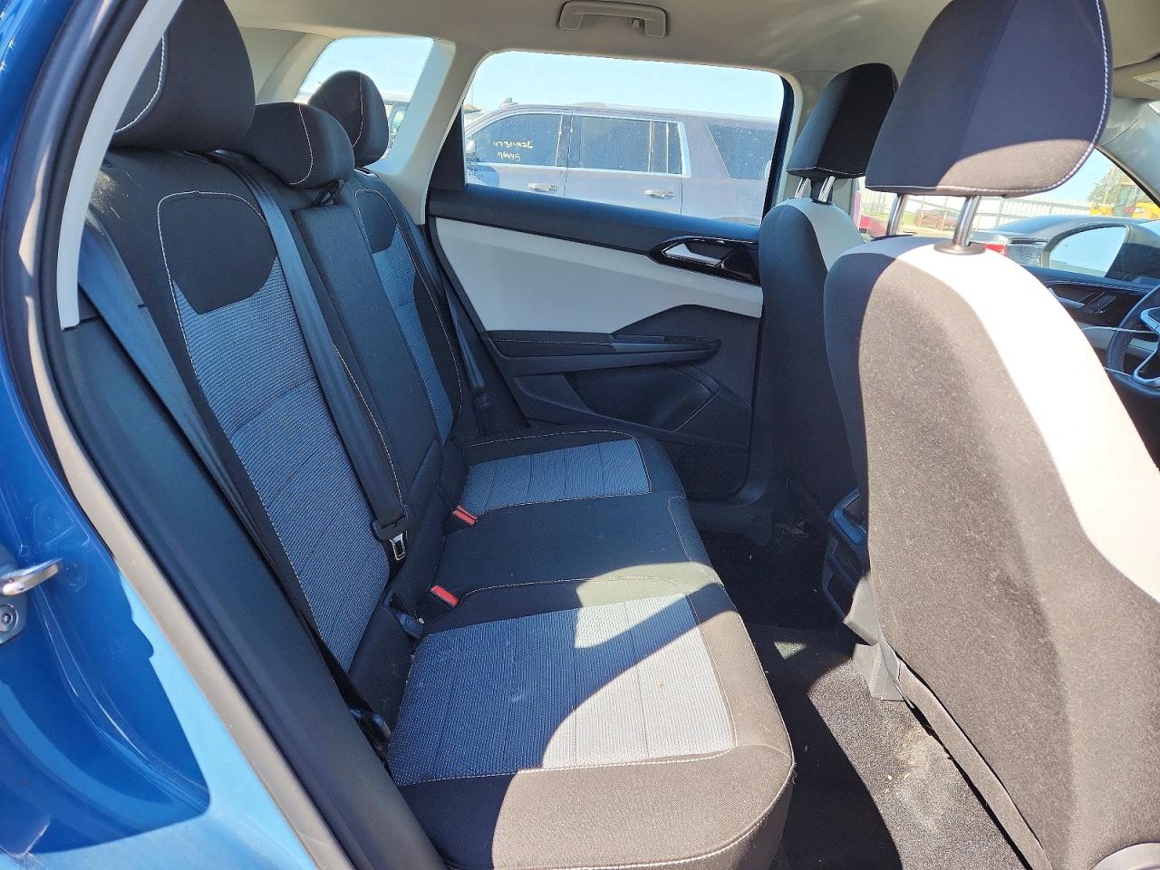 2025 VOLKSWAGEN TAOS 4Motion S